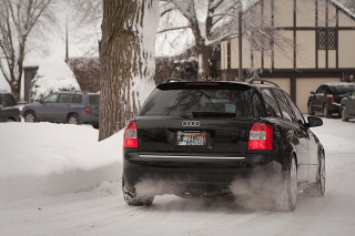 Illustration for article titled Ten Absurd Winter Driving Myths That Need To Die